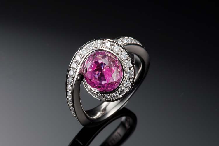 Pt900 Pink Spphire Diamond Ring