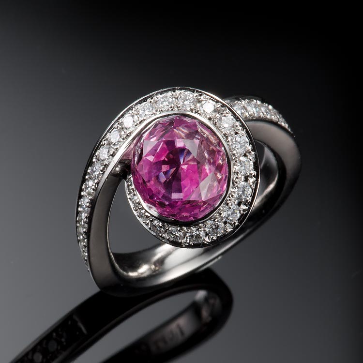Pt900 Pink Spphire Diamond Ring