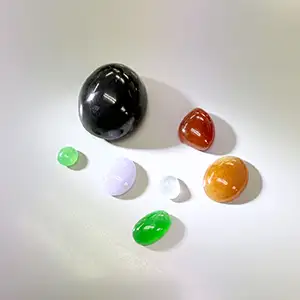 緑だけじゃない、ヒスイの豊かなカラーバリエーション