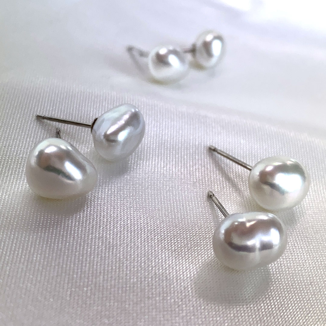 Pt900 南洋ケシパール ピアス