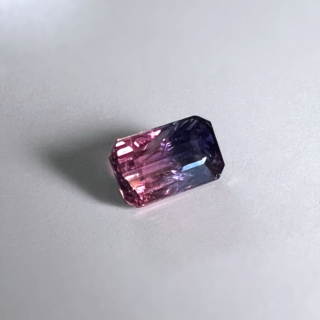 20231009bicolorsapphire.jpg