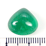 エメラルド（カボションカット）7.98ct
