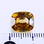イエロージルコン　7.40ct
