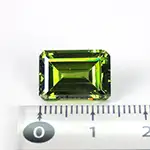 ペリドット（エメラルドカット）11.20ct