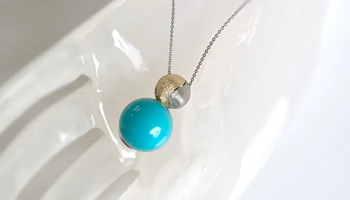 思い出のトルコ石を新しいかたちへ ― ペンダントトップへのリフォーム