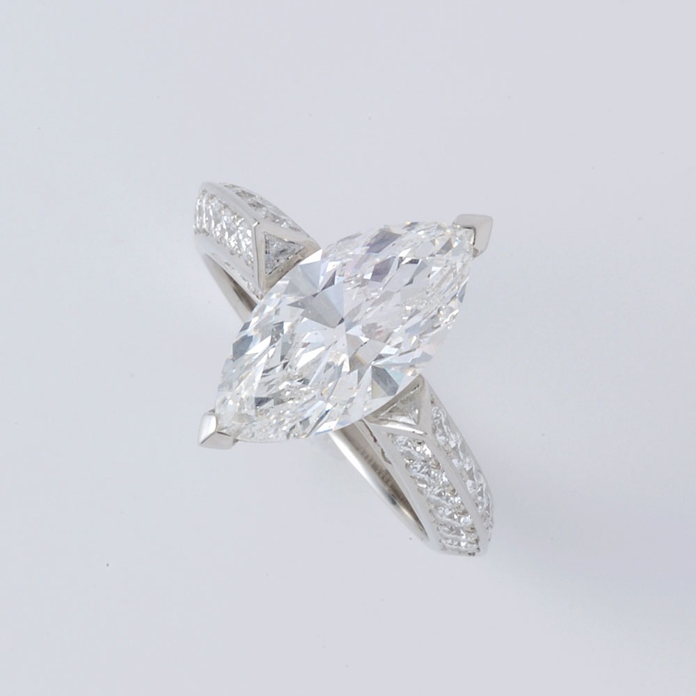 Pt900 Diamond Ring