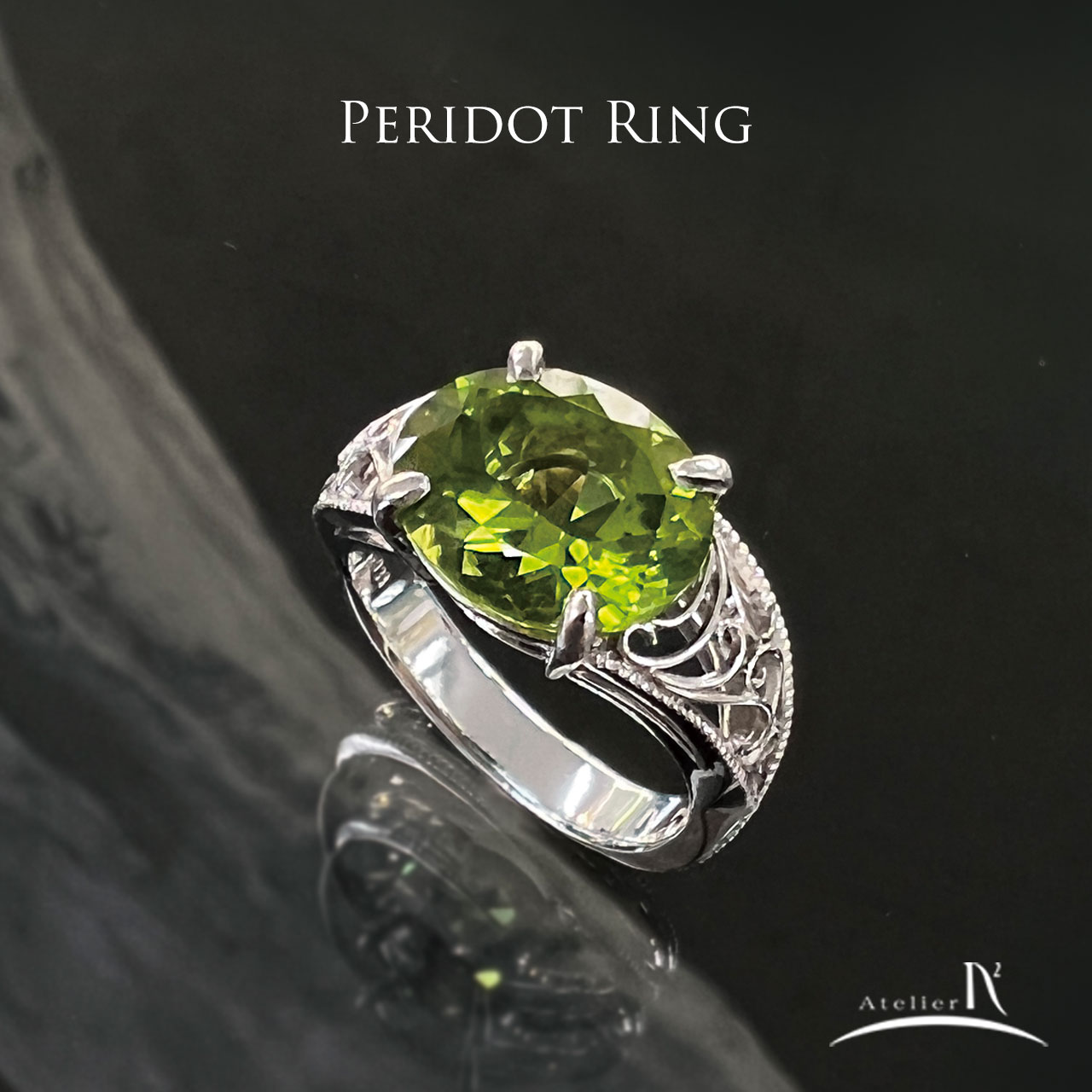 Pt900 Peridot Ring