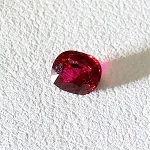 レッドスピネル