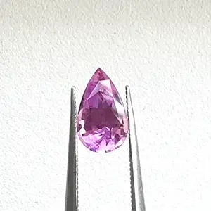 非加熱 ピンクサファイア ペアシェイプカット　1.62ct