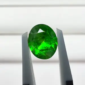 デマントイドガーネット（オーバルカット）1.34ct