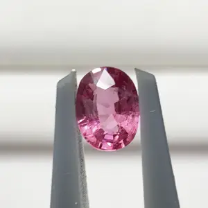 ホットピンクスピネル（オーバルカット）0.386ct